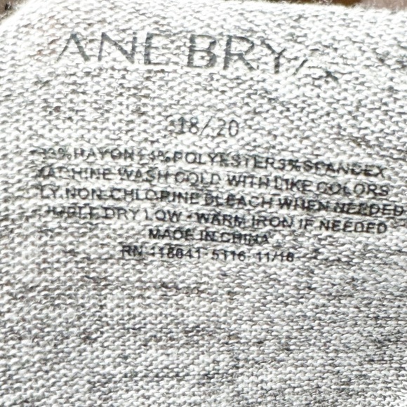 Lane Bryant Gray Lightweight Love Yourself Heart Valentine 3/4 Sleeve Top - Picture 5 of 6